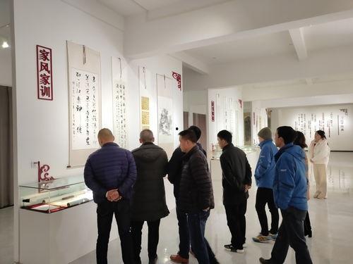 沁阳网红李文钊照片,镜头下的魅力人生